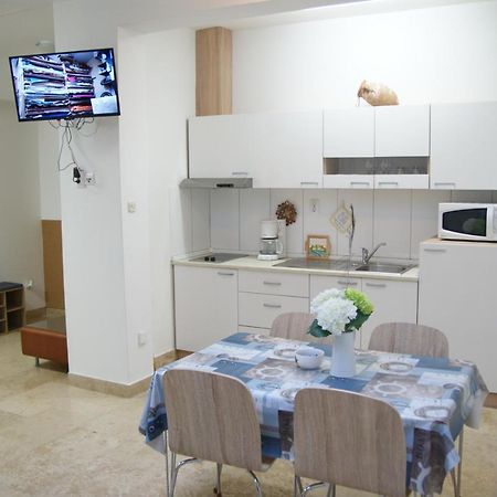 Apartman Ivana Pula Exterior photo