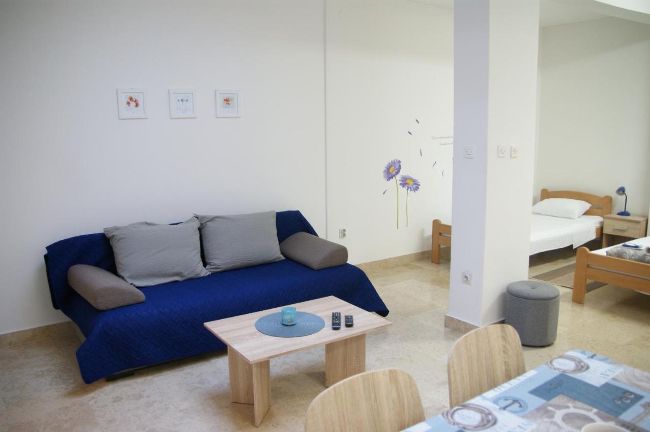 Apartman Ivana Pula Exterior photo
