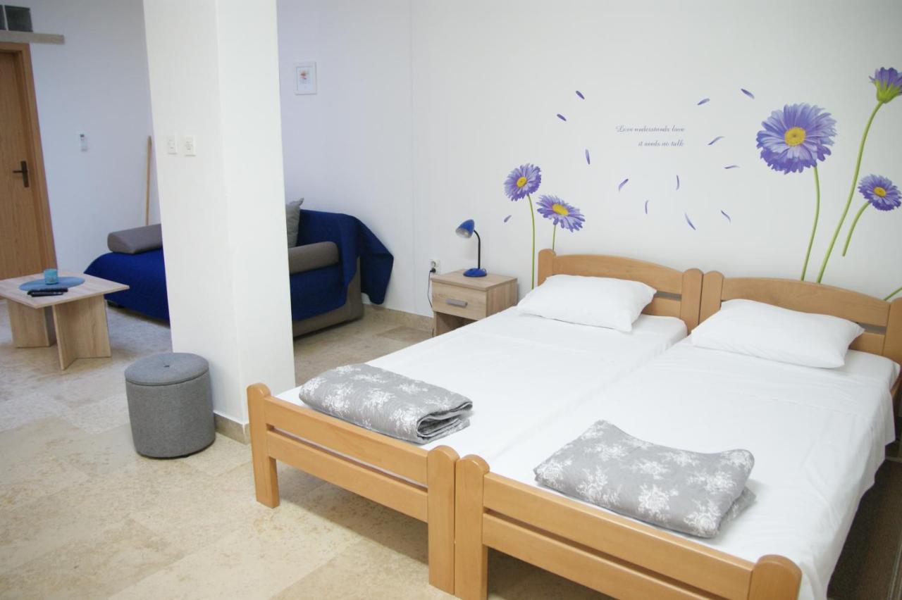 Apartman Ivana Pula Exterior photo
