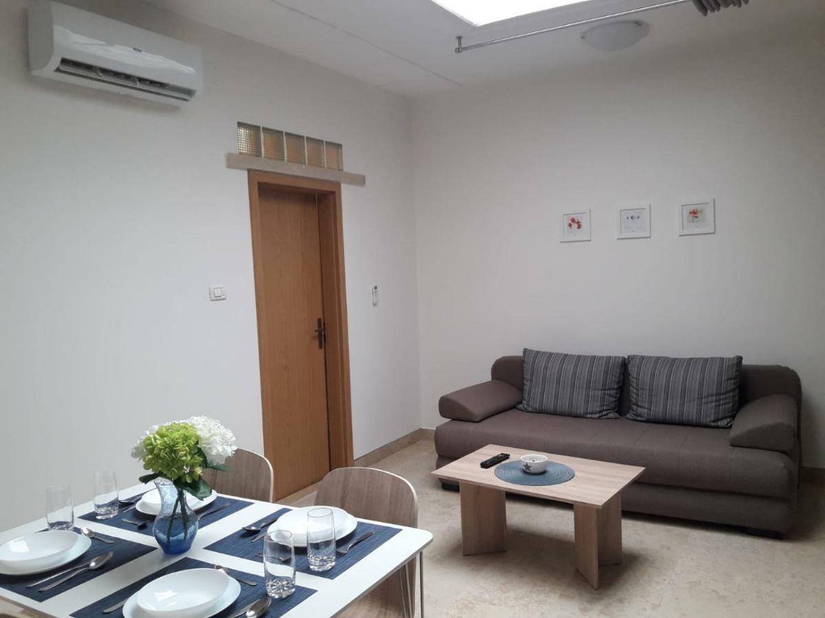 Apartman Ivana Pula Exterior photo